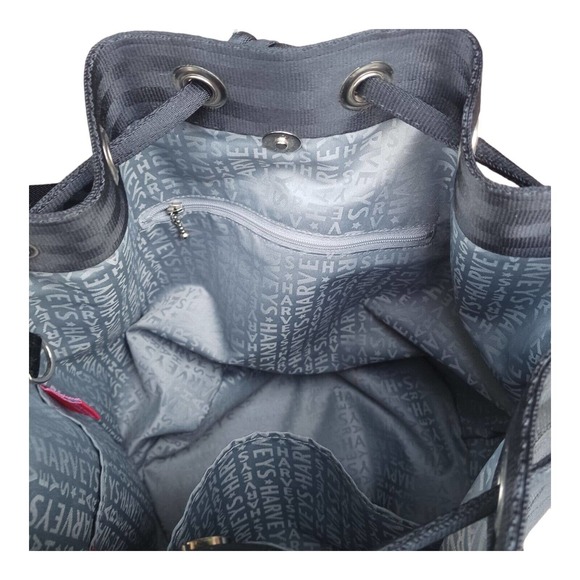 Harveys Seatbelt Bag Berkeley Bucket Purse Black Mint Condition - Picture 11 of 16